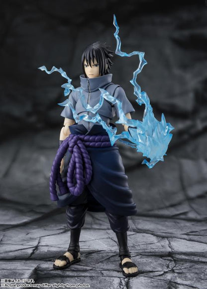 (Pre-Order) Naruto: Shippuden S.H.Figuarts Sasuke Uchiha (Solitary Shinobi) Action Figure