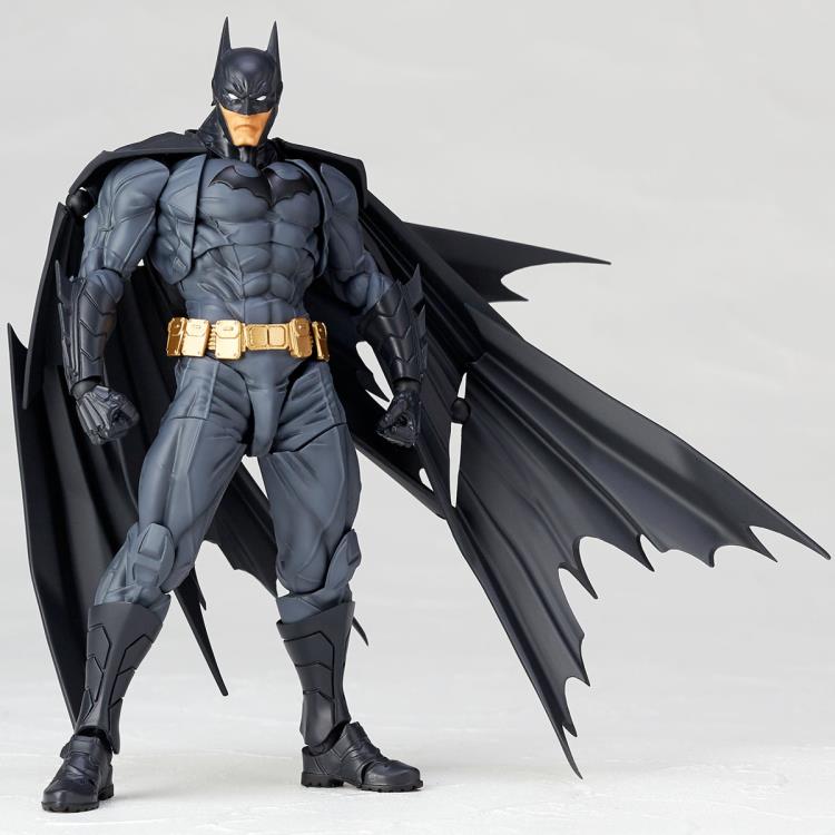 KAIYODO DC Comics Amazing Yamaguchi Revoltech No.009 Batman (In Stock)