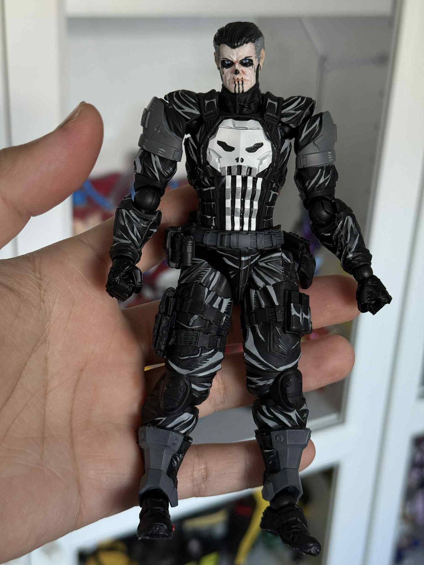 Custom 1/12 Action Figure Snake Studio Revoltech Punish man (Painted)