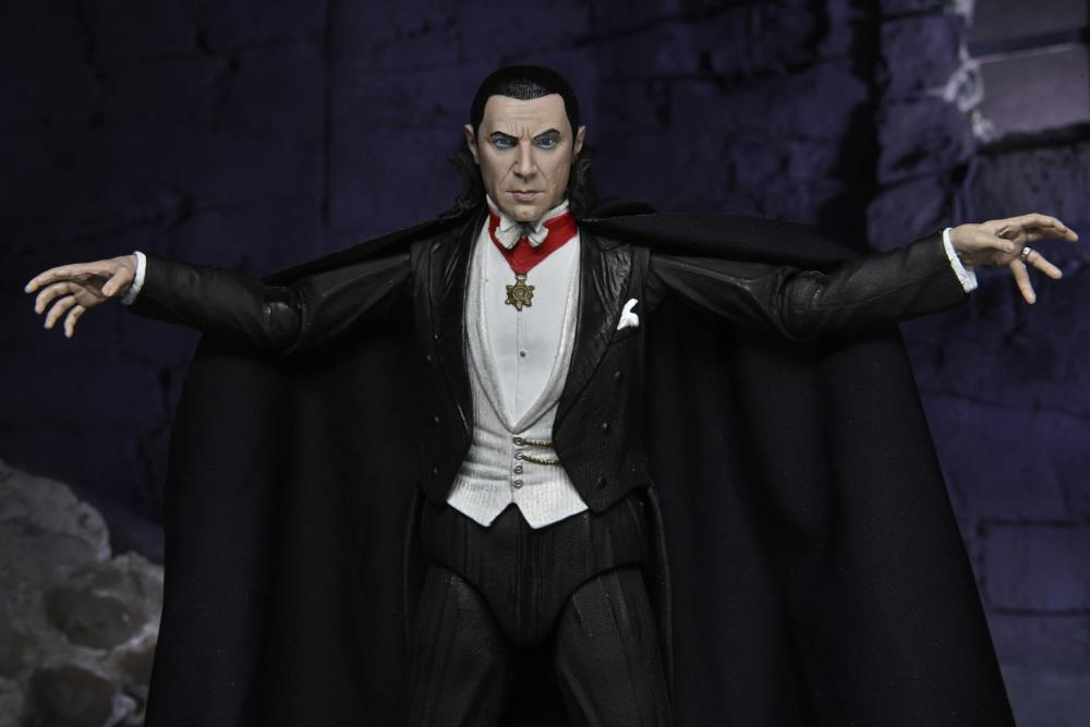 Neca Universal Monsters Ultimate Dracula (In Stock)